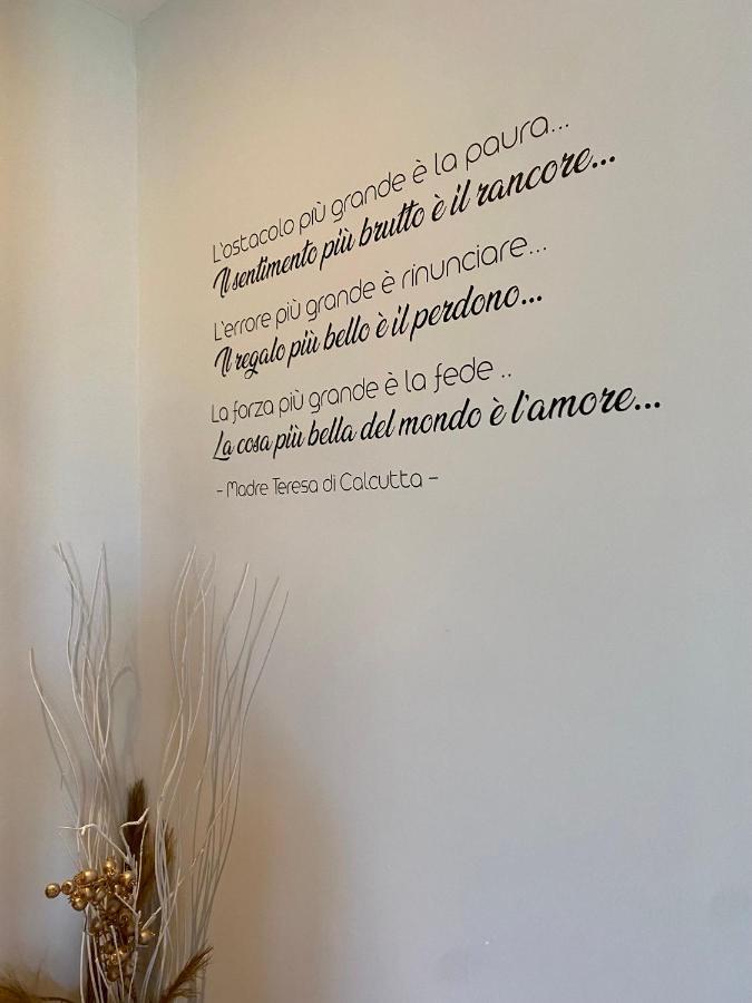 A Due Passi B&B Citta Sant'Angelo Exteriör bild